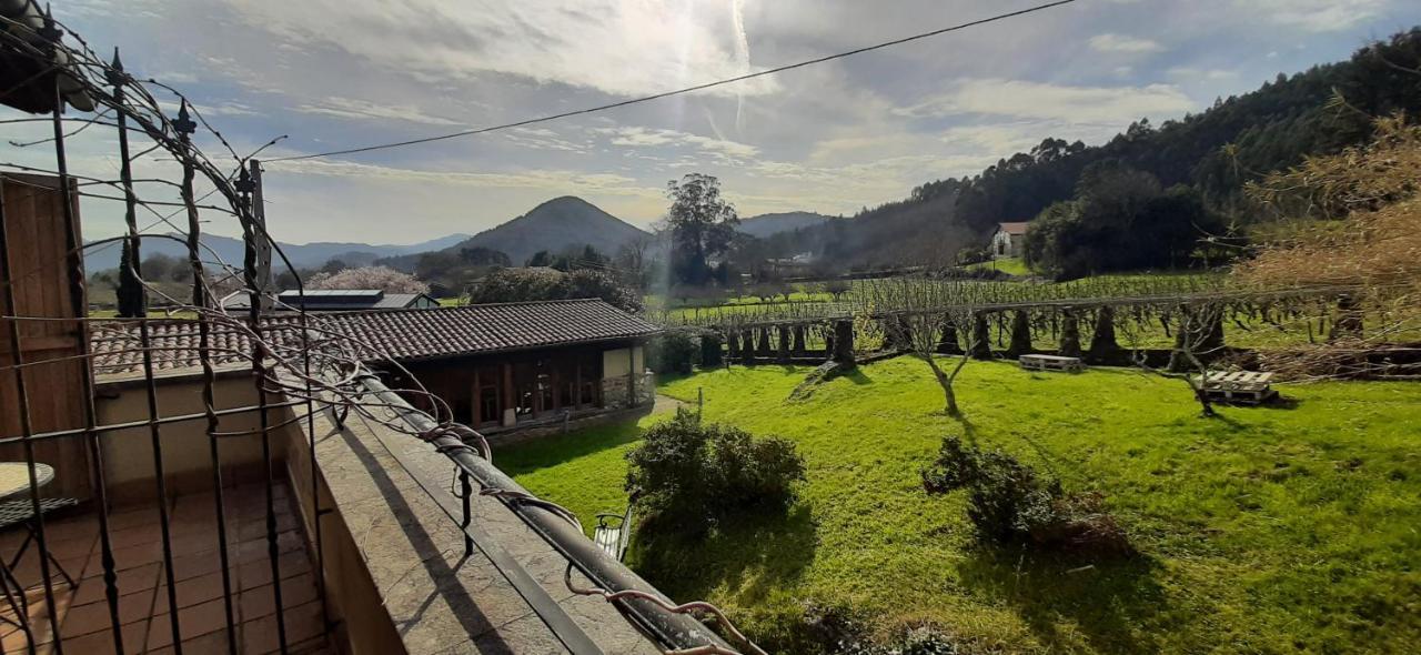 Ecohotel Rural Angiz Busturia 外观 照片