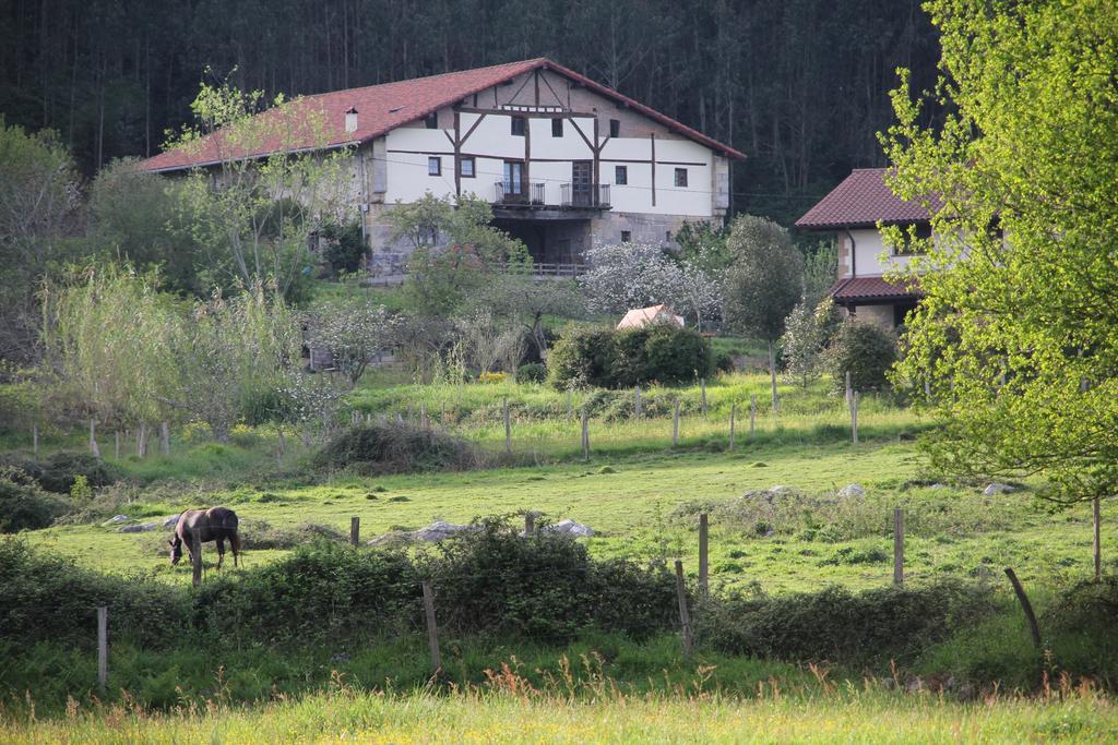 Ecohotel Rural Angiz Busturia 外观 照片