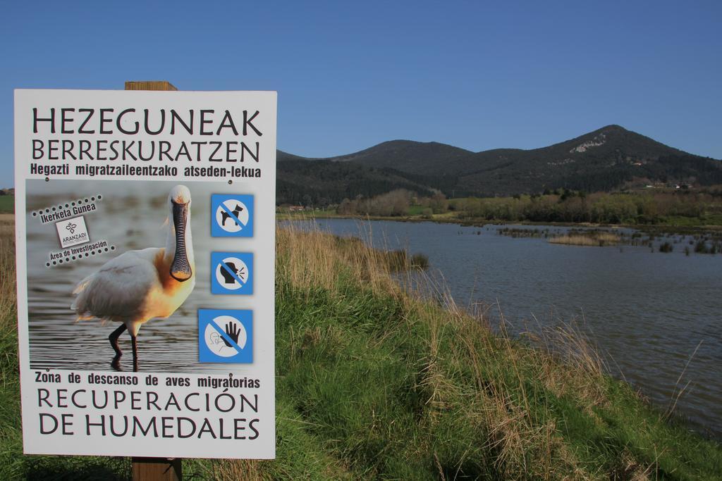 Ecohotel Rural Angiz Busturia 外观 照片