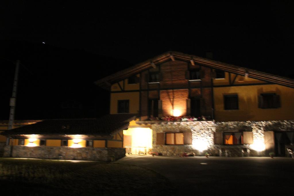 Ecohotel Rural Angiz Busturia 外观 照片